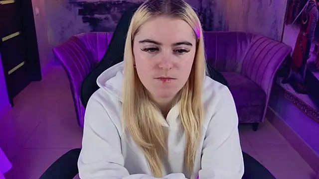 Stef Nicks online show from 10.12.25