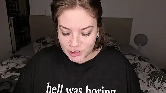 MaeNoir online show from 11.30.25