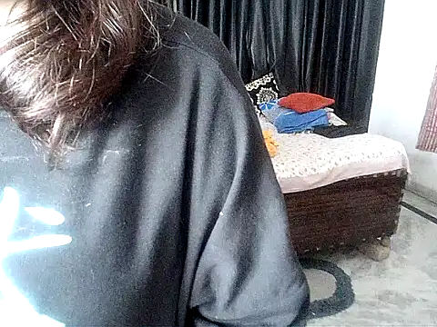 Anaconda-Mall online show from 10.29.25