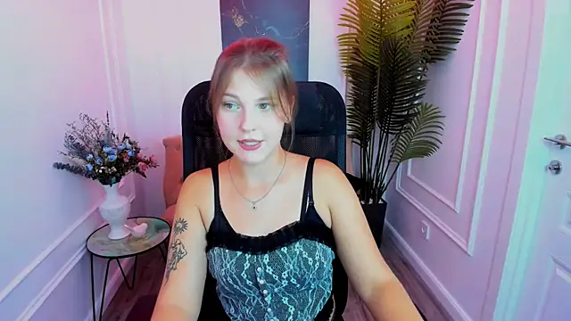 SaraMayki online show from 09.08.25
