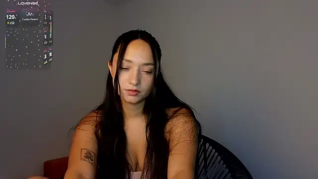 Snapshot of salome_rv chatting on 11.20.25 salome rv online show from 11.20.25