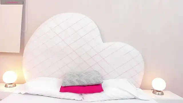 Madii smith online show from 09.28.25