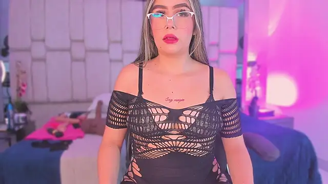 Samarafernandez online show from 09.26.25