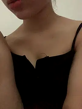 Nguyenha11 online show from 10.06.25