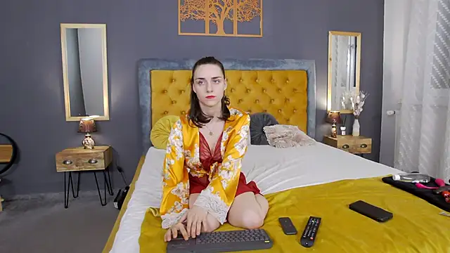 Jessica White  online show from 10.21.25