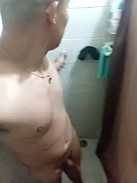 Snapshot of Tupapasiitooo chatting on 04.06.26 Tupapasiitooo online show from 04.06.26