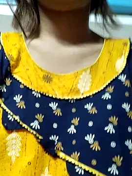 Snapshot of sana-5 chatting on 03.25.26 sana-5 online show from 03.25.26