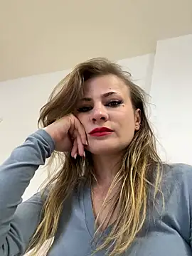 Snapshot of IsabellaEtha chatting on 07.22.26 IsabellaEtha online show from 07.22.26