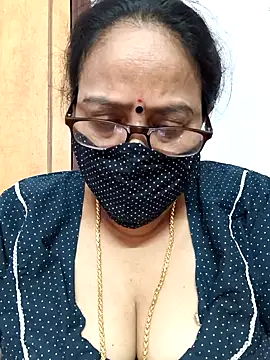 heera-rani online show from 09.28.25