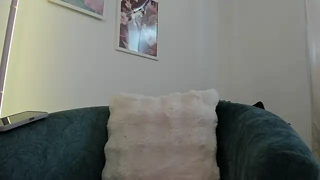 canelleGarces online show from 10.19.25