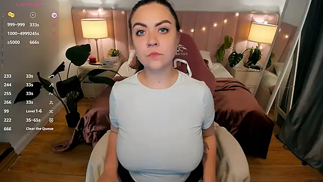 Snapshot of ashton_heidii chatting on 10.17.25 ashton heidii online show from 10.17.25