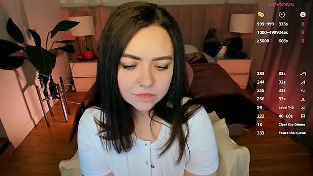 Snapshot of ashton_heidii chatting on 10.22.25 ashton heidii online show from 10.22.25