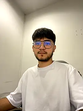 Snapshot of DanteRushh chatting on 10.09.25 DanteRushh online show from 10.09.25