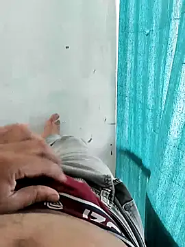 Snapshot of hunk28_6 chatting on 09.21.25 hunk28 6 online show from 09.21.25