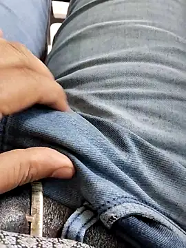 Snapshot of hunk28_6 chatting on 10.24.25 hunk28 6 online show from 10.24.25