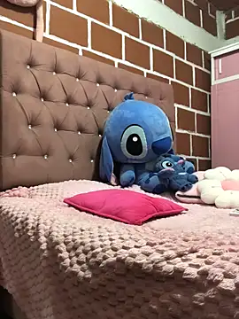 Snapshot of Rachellcooperrr chatting on 02.25.26 Rachellcooperrr online show from 02.25.26