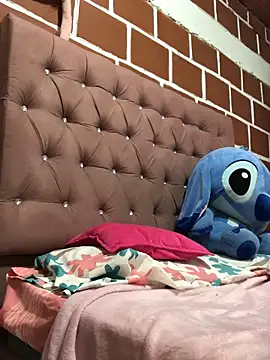 Rachellcooperrr online show from 03.18.26