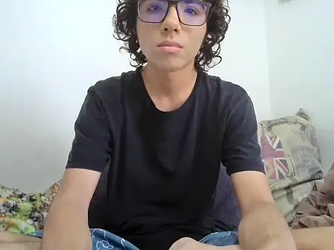 BBoyLatino0 online show from 10.10.25