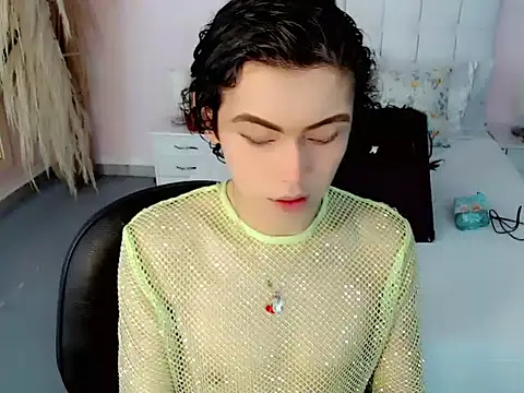 Snapshot of nathalialoes1 chatting on 10.06.25 nathalialoes1 online show from 10.06.25