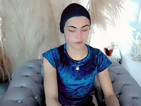 Snapshot of nathalialoes1 chatting on 10.10.25 nathalialoes1 online show from 10.10.25