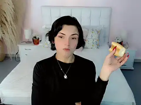 Snapshot of nathalialoes1 chatting on 10.12.25 nathalialoes1 online show from 10.12.25