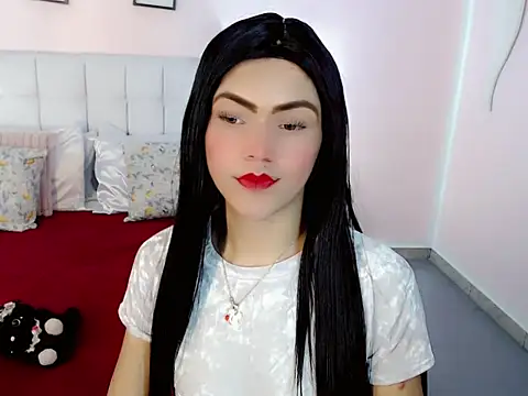 Snapshot of nathalialoes1 chatting on 10.18.25 nathalialoes1 online show from 10.18.25