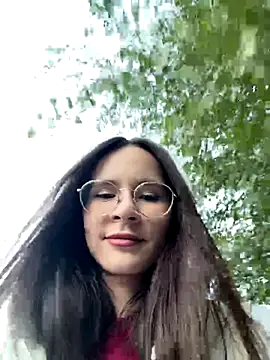 Snapshot of MartaBrent chatting on 09.13.25 MartaBrent online show from 09.13.25