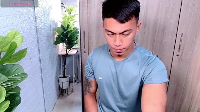 PinooyMilker online show from 01.12.26