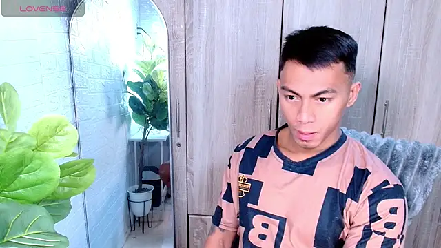 PinooyMilker online show from 02.19.26