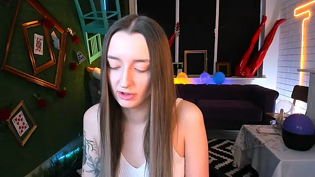 AliceLids online show from 10.06.25