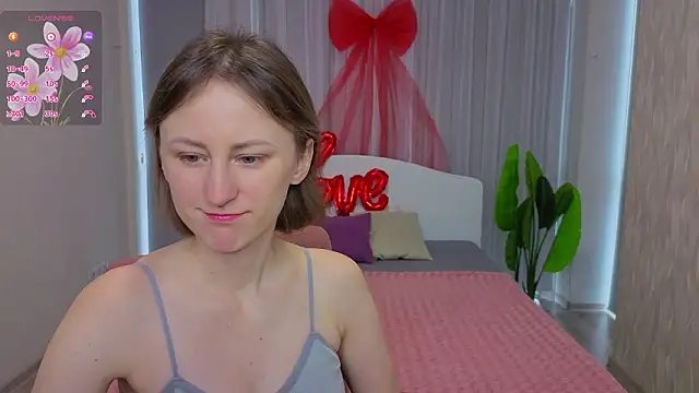 LuluChiiii online show from 02.13.26