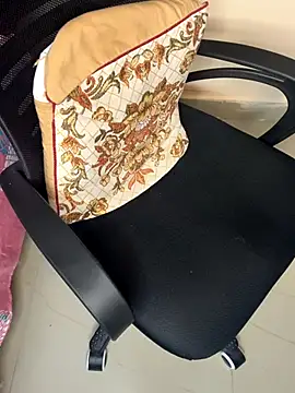 linishal online show from 10.13.25