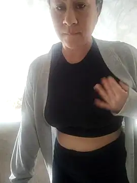 Snapshot of Nala1986 chatting on 09.23.25 Nala1986 online show from 09.23.25