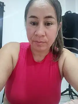 Snapshot of Nala1986 chatting on 10.01.25 Nala1986 online show from 10.01.25