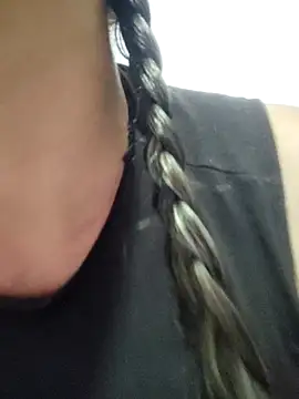 Snapshot of Nala1986 chatting on 10.03.25 Nala1986 online show from 10.03.25