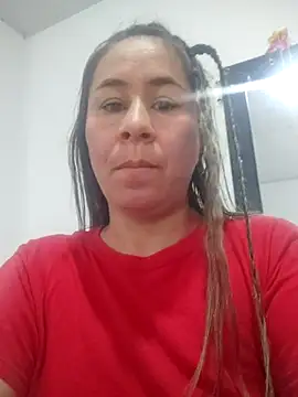 Snapshot of Nala1986 chatting on 10.10.25 Nala1986 online show from 10.10.25