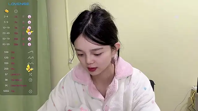 Nicole-13 online show from 10.21.25