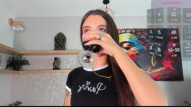 aitana baker  online show from 03.31.26