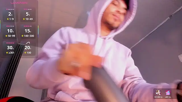 Snapshot of Bastian_MCcormick chatting on 10.27.25 Bastian MCcormick online show from 10.27.25