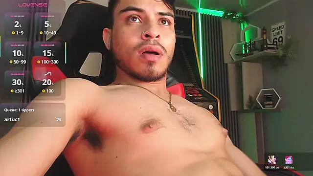 Snapshot of Bastian_MCcormick chatting on 11.02.25 Bastian MCcormick online show from 11.02.25