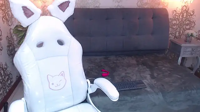 KendyLoveLans online show from 09.20.25