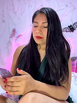 Ariana2017 online show from 10.29.25