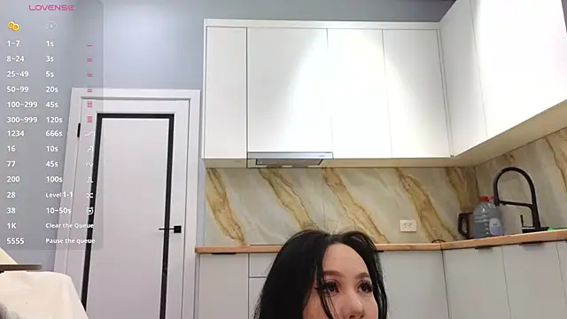 lunajii online show from 04.13.26