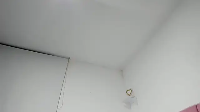 Snapshot of linda_skinny chatting on 09.15.25 linda skinny online show from 09.15.25