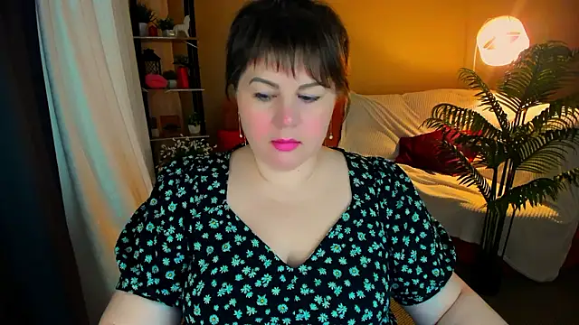 CrystaalStaar online show from 03.06.26