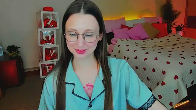 YourLovellyStory online show from 02.19.26