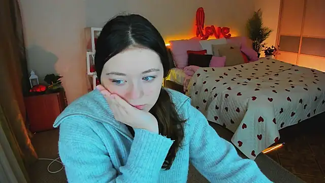 AlluringLookk online show from 02.15.26