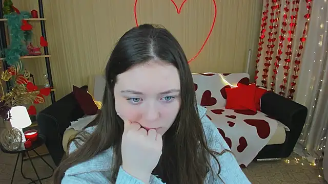 AlluringLookk online show from 02.22.26