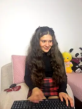 Emilyybennet  online show from 10.09.25