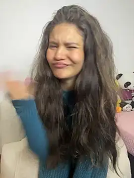 Emilyybennet  online show from 11.02.25